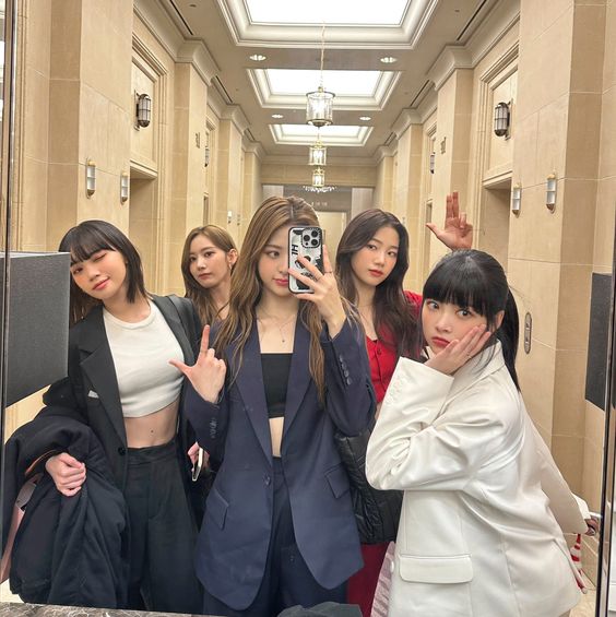 르세라핌 on Twitter