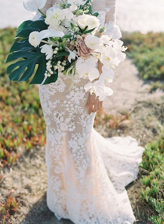 An All White Wedding With A Chic Tropical Twist Tropical Wedding