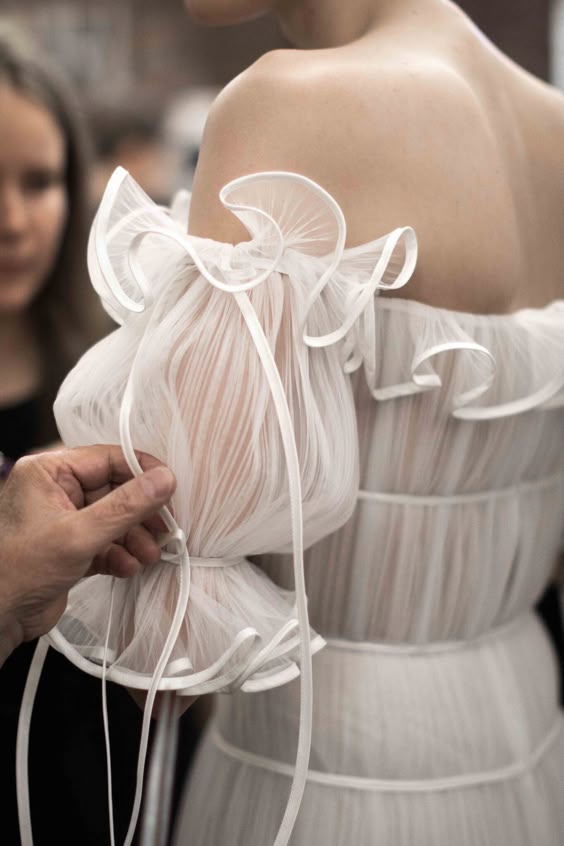 The most stunning sleeves