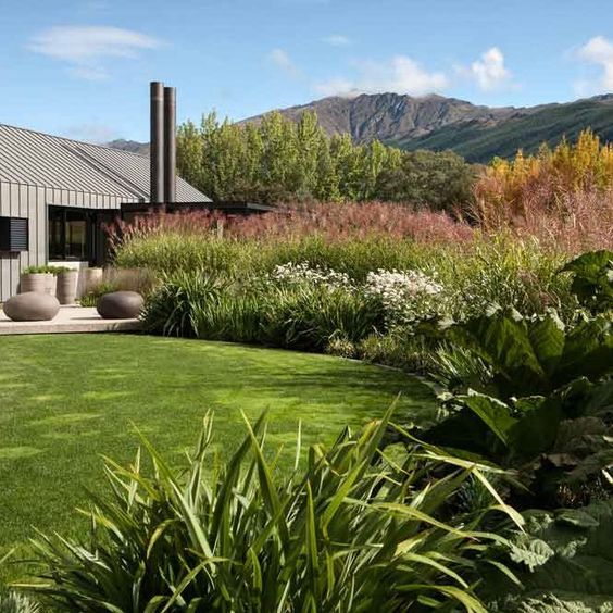 Suzanne Turley Landscape Design Hill Garden Queenstown Nz Landscape Design Queenstown Gardens Garden On A Hill