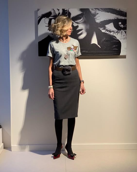SUSI REJANOさんはInstagramを利用しています:「Falda midi y T-Shirt, un mix que nunca falla. #ootd」