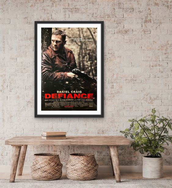 Condition: Very Good to Excellent. Never folded! Free shipping within the UK. A low flat rate for the rest of the world. Size: 69 cm x 102 cm (27 in x 40 in) A guaranteed original advance one sheet movie poster from 2008 for Edward Zwick\'s World War II thriller "Defiance", starring Daniel Craig, Liev Schreiber, Jamie Bell, Alexa Davalos and George MacKay. This fantastic, emotionally charged movie is based upon a book by Holocaust scholar (and Anne Frank award winning) Nechama Tec. Incredibly, it
