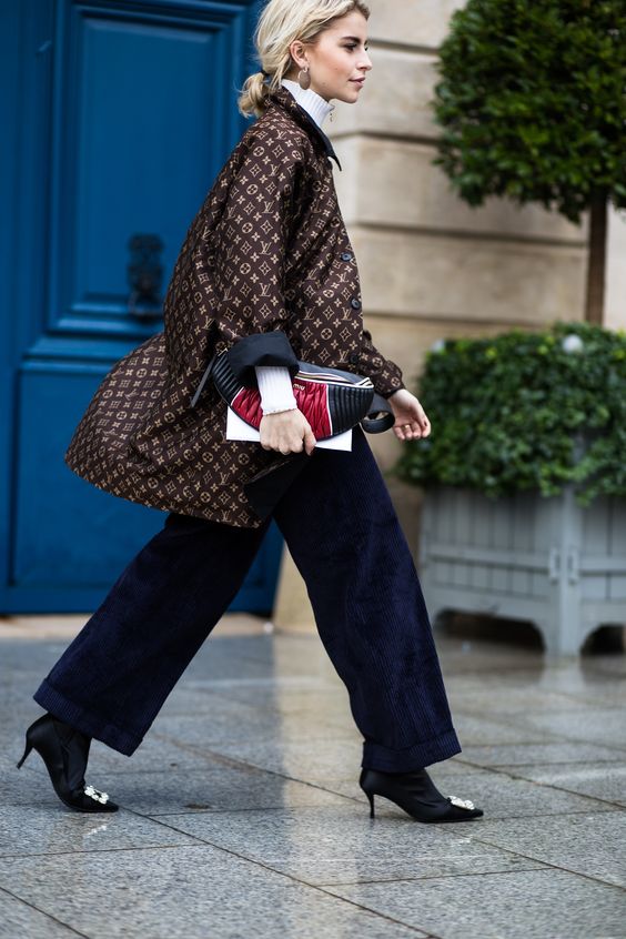 Paris Couture Fashion Week Street Style Spring 2018 by Robert Purwin. The best Street Style looks from the Paris Couture SS18 shows and fashion week. See the latest Street Style from the fashion shows at TheImpression.com