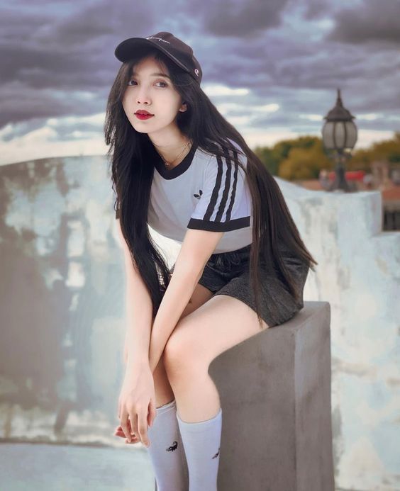 🐼Thin Htet San🐼 on Instagram: “☁️🍉#adidas #adidasclothing #ulzzang #watermelon #🍉 #ulzzanggirl”