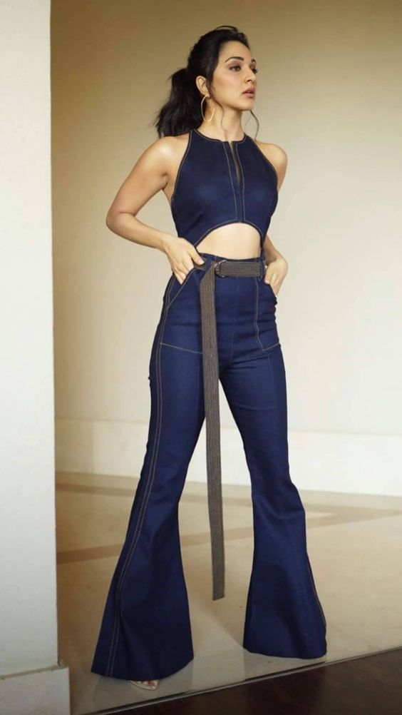 Kiara Advani Latest Stills From Good Newwz promotions - LinksInd