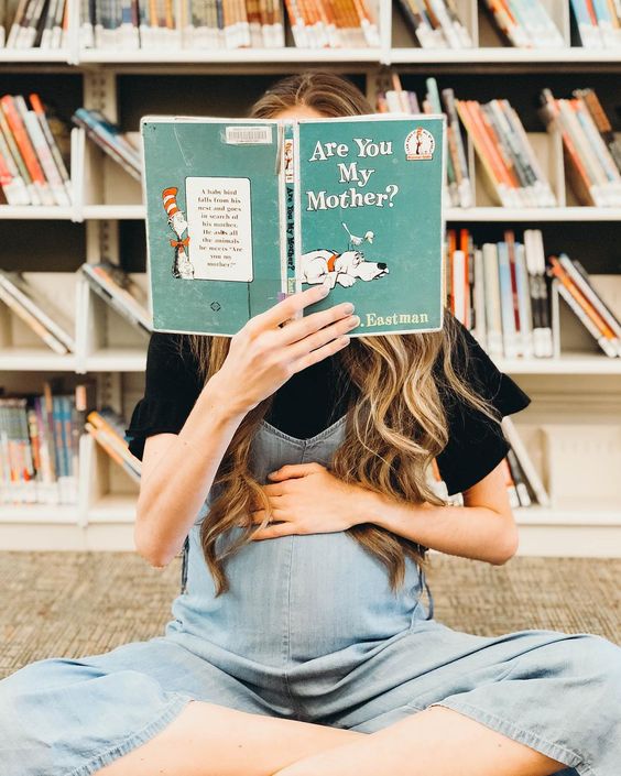 5 Books to Read When Pregnant | Mama and Co.