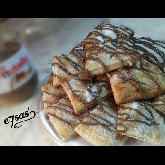 خلال 15 دقيقة فقط حضري أسرع حلى بف باستري بالنوتيلا والطعم أكيد لذيذ Http Tabke Net Ar Recipes Details Id 1188 Utm Content Buffer3 Recipes Desserts Breakfast