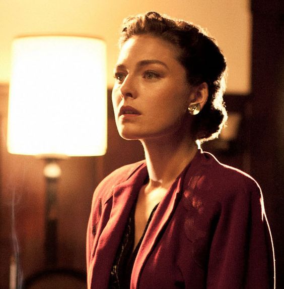 alexa-davalos