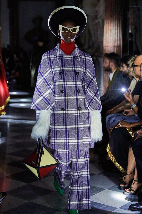 Capes Gucci Resort 2020 fashion trend-buyandslay