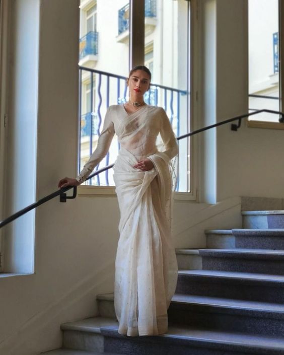 Aditi Rao Hydari\'s elegant look in an ivory saree for Cannes!