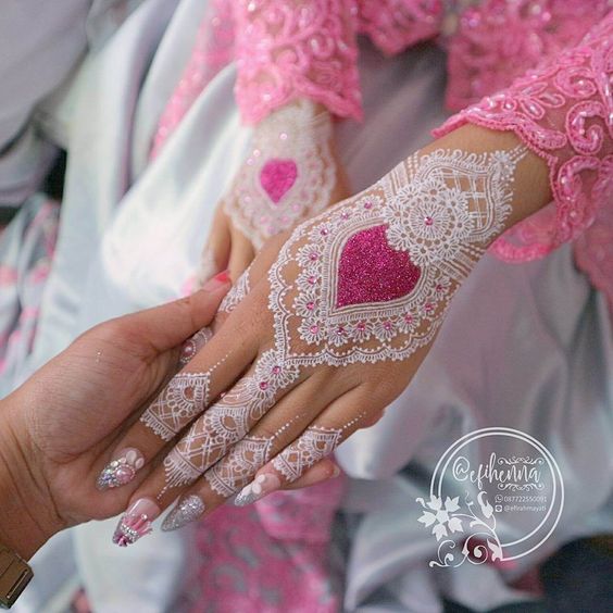 Henna Tangan Putih Henna Tangan Putih