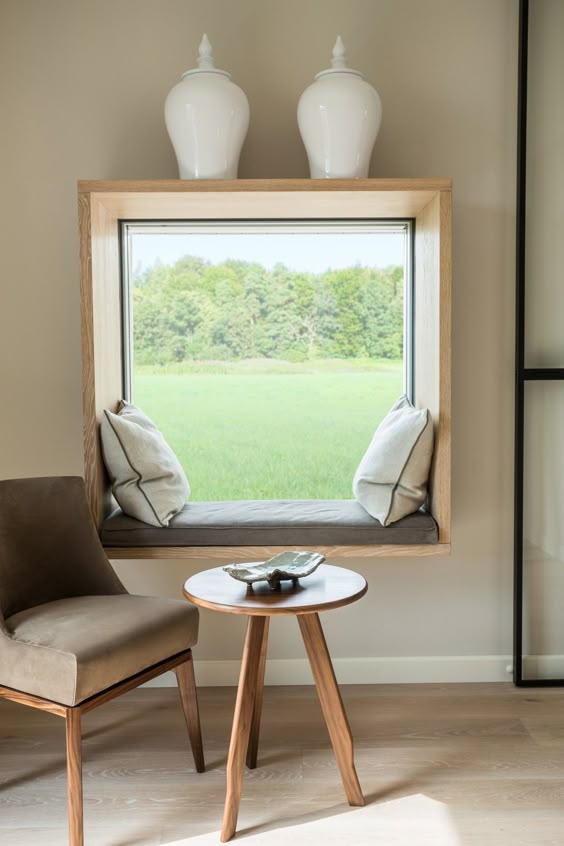 Flur mit Sitzbank in Schiffsform - Maritime Inneneinrichtung OKAL - schlichtes sauna design holz seeblick Flur mit Sitzbank in Schiffsform - Maritime Inneneinrichtung OKAL - schlichtes sauna design holz seeblick