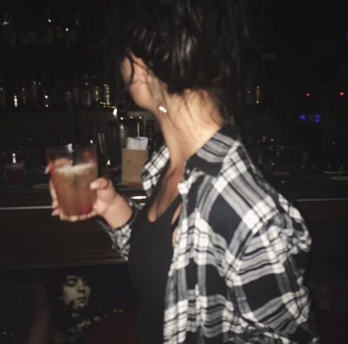 ¡Selfies alocadas que debes tomarte con tus amigas en la próxima fiesta!