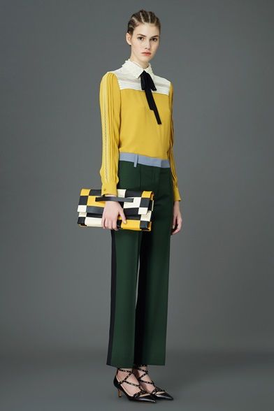 Sfilata Valentino New York - Pre-Collezioni Autunno-Inverno 2015-16 - Vogue