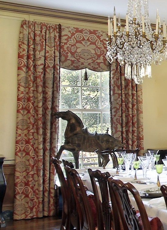 Formal Dining Room Window Treatments Traditional Ideas To Try Today Dining Room Window Treatments Dining Room Drapes Dining Room Curtains