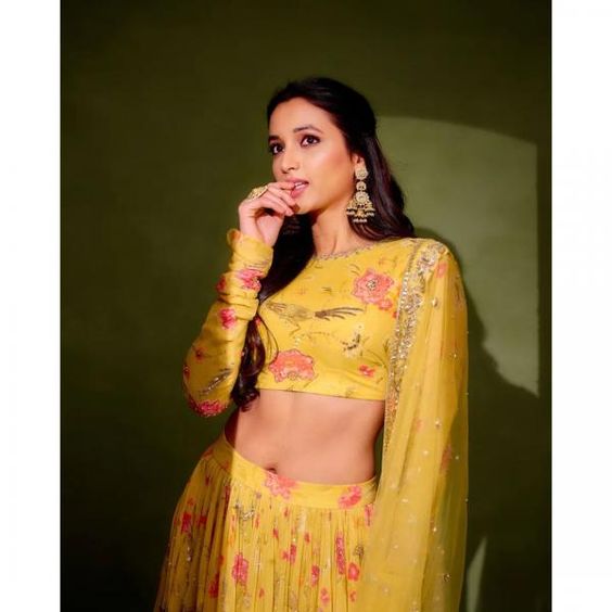In KGF: Chapter 2, Kannada actress Srinidhi Shetty will reprise the role of Reena Desai. Since she had approx 5-10 minutes role in Yash starrer KGF: Chapter 1, Srinidhi thinks the audience is not expecting much of her in Part 2 as well. However, the audience will be in surprise, says Srinidhi in an exclusive conversation with Pinkvilla ahead of the film\'s mega release. "What people have seen as Reena in the first part, naturally they are not expecting anything in the second part. Because they
