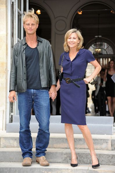 Claire Chazal and Arnaud Lemaire Photos Photos - Arnaud Lemaire (L) and Claire Chazal attend the Dior show as part of Paris Fashion Week Fall/ Winter 2011 at Musee Rodin on July 5, 2010 in Paris, France. - Christian Dior - Outside Arrivals - PFW Haute Couture F/W 2011