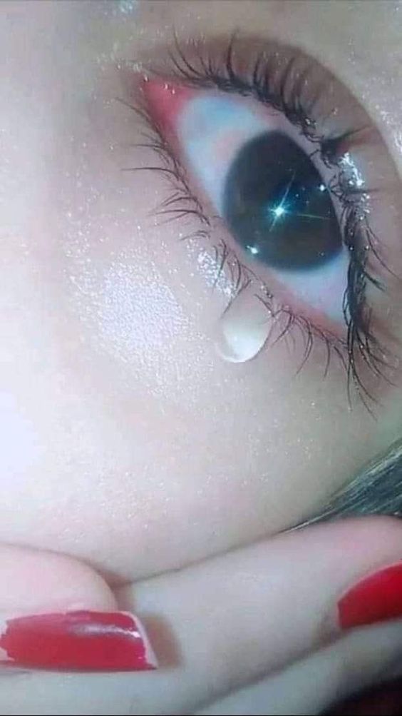 crying-eyes-dp-girl