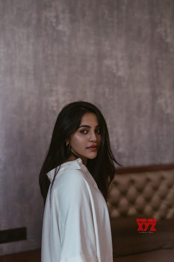 Actress Bhavani Sre Latest Photoshoot Stills - Social News XYZ