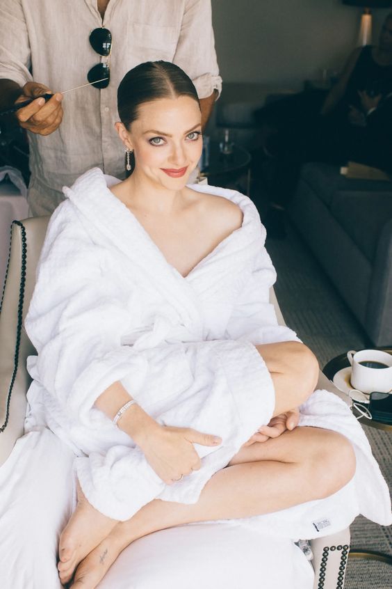 A Closer Look at Amanda Seyfried’s “Mermaid Knight” Emmys Look