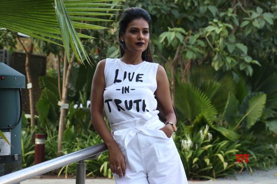 Nia Sharma\'s lehenga catches fire at Diwali party - Social News XYZ
