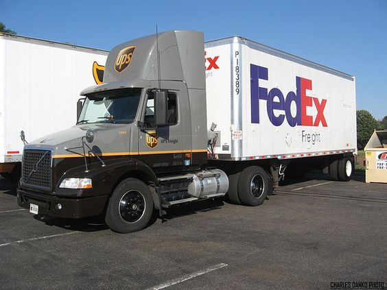 UPS Tractor Unit Pulling FedEx Trailor Tractor, Rigs and United - fedex careers UPS Tractor Unit Pulling FedEx Trailor Tractor, Rigs and United - fedex careers