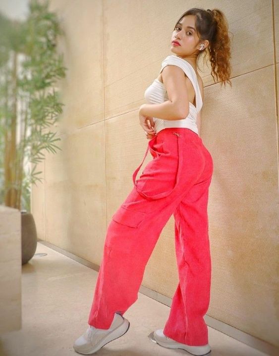 jannat-zubair-bikini-s**y