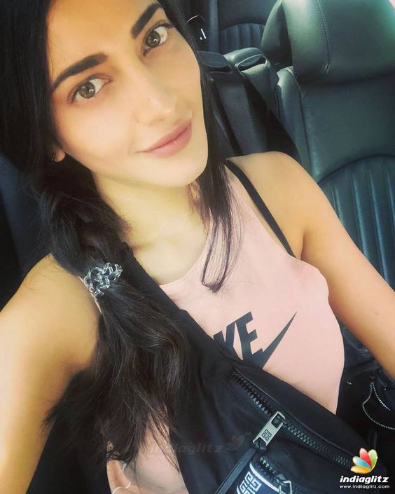 Shruti Haasan Photos - Telugu Actress photos, images, gallery, stills and clips - IndiaGlitz.com