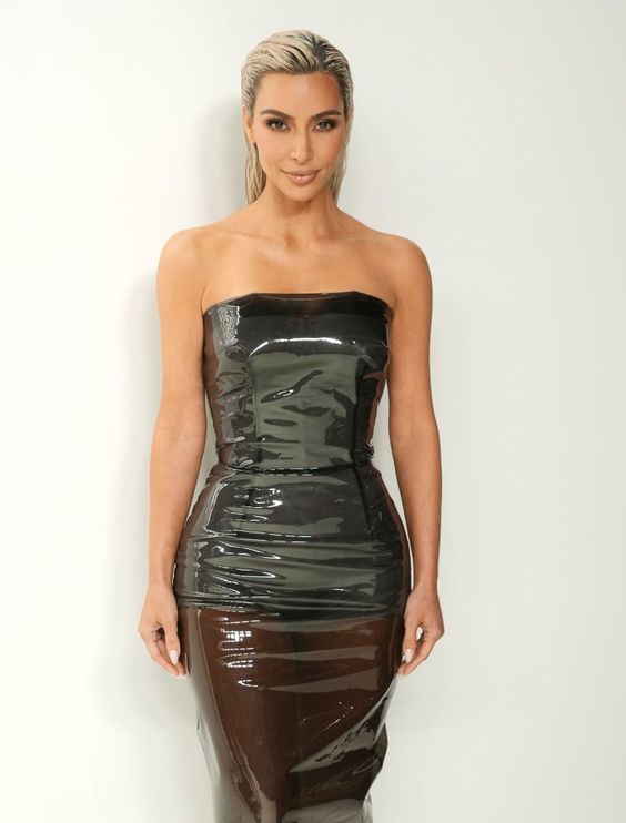 Kim Kardashian HD Photos, Wallpapers, Images Kim Kardashian