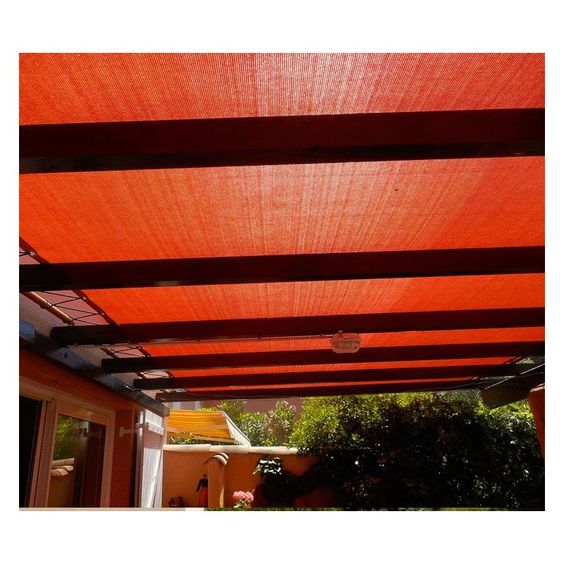 Jardin piscine > Mobilier de jardin et jeux > Tente de réception, pergola et tonnelle > Tonnelle et pergola DIRECT FILET, Information importante : Veuillez noter un écart dimensionnel lié à la production de +/- 3%. Les dimensions indiquées sont celles de la toile. La toile perméable doit être posée et tendue sur une structure type tonnelle ou pergola en fer forgé, aluminium ou bois à l\'aide de sandow (non inclus dans le prix). La toile doit donc être à la taille ou légèrement plus petite que l’i