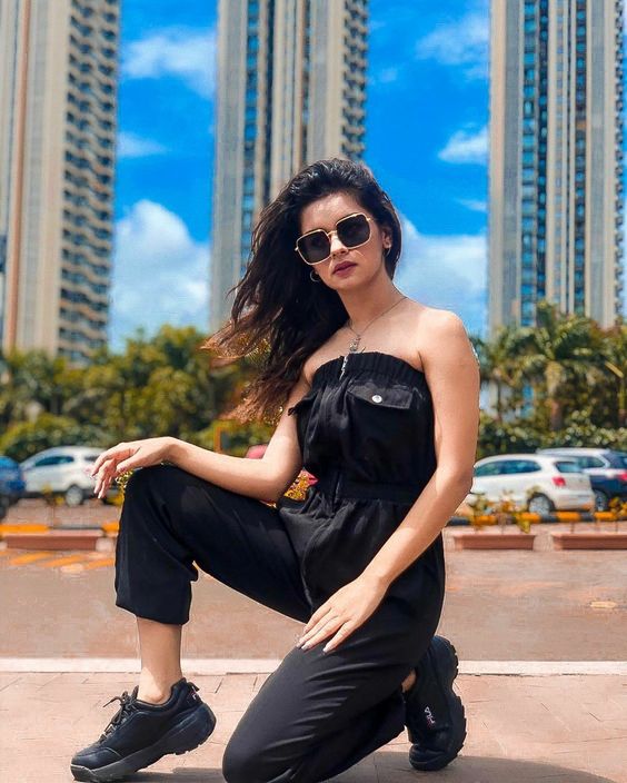 avneet-kaur-s**y