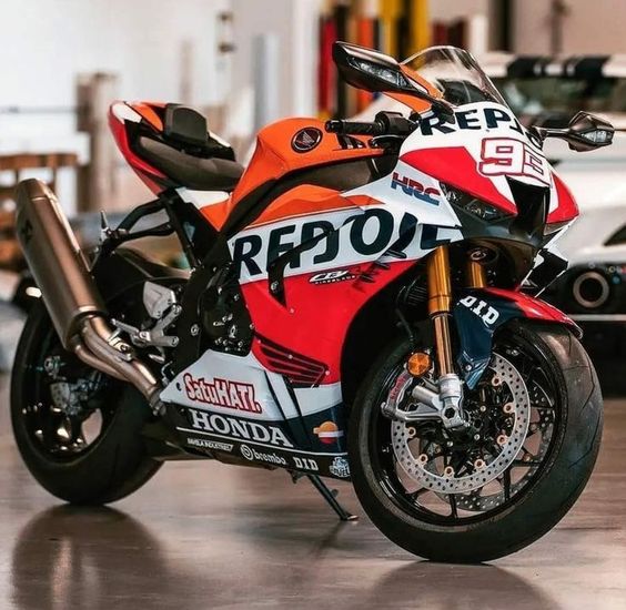 Honda CBR1000RR-R