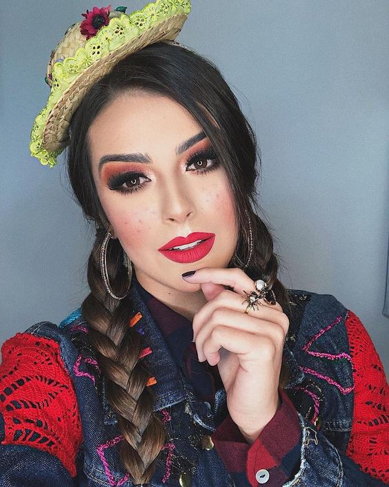 Conheça os melhores looks com saia de Festa Junina Moderna