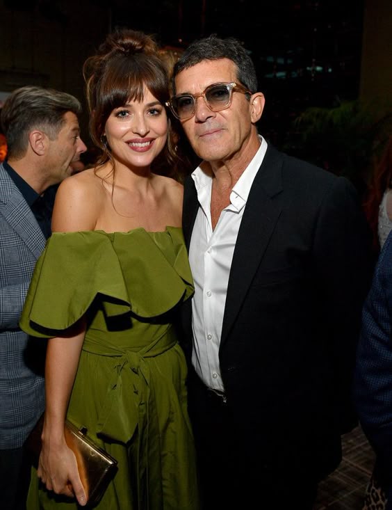 Antonio Banderas Brought 10-Year-Old Dakota Johnson as His Date to the Oscars in 2000