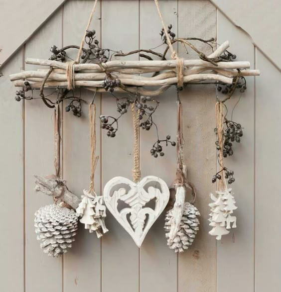 DIY - cottage seasonal decor - beautiful shabby chic Christmas decoration made with branches, pine cones and other natural materials - Love this idea!!!!!!!!! #cottage_christmas_decor