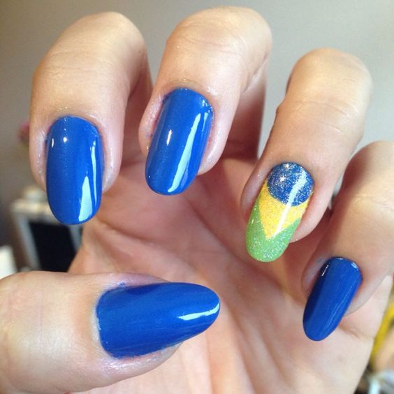 Unhas decoradas para a Copa do Mundo #unhas #unhasdecoradas #nails #nailart #manicure #estilo #copadomundo #verdeeamarelo #copa #copa2018 #tudoela