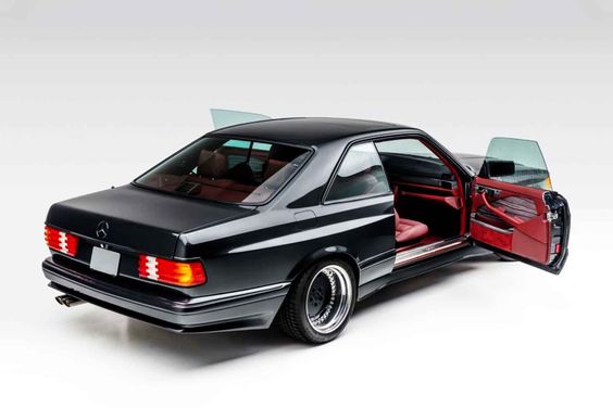 Nothing is quite as sinister as an \'80s Mercedes-Benz in black. From the Evolution 190E models to the AMGs, the perfectly-proportioned square bodies are still...