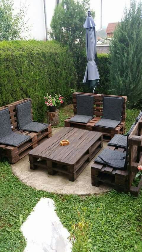25 Small Backyard Landscaping Ideas Pallet Garden Furniture