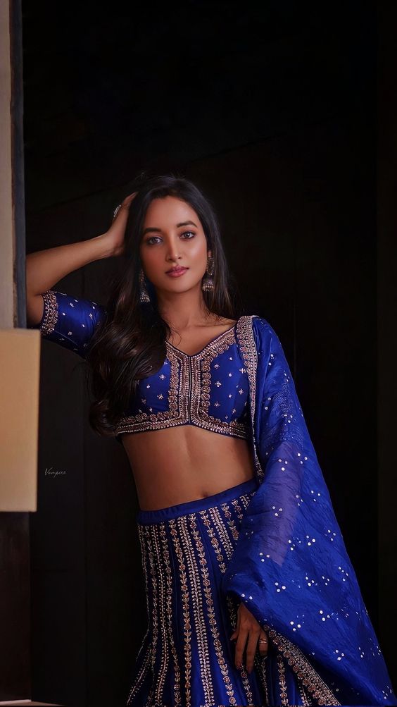 srinidhi-shetty-hots