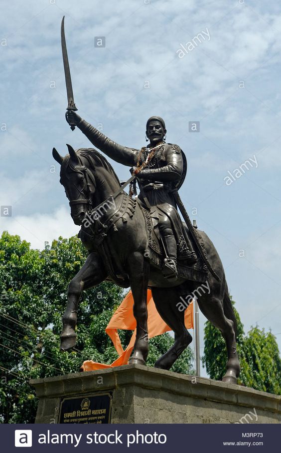 Download this stock image: Statue of chatrapati shivaji maharaj at alibag, Maharashtra, India, Asia - M3RP73 from Alamy\'s library of millions of high resolution stock photos, illustrations and vectors.