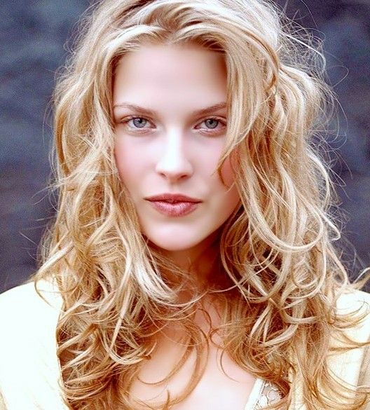 Model: Ali Larter; pinner: George Pin