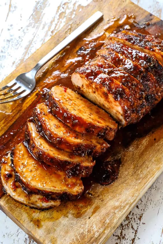 Pork Loin Roast with Sweet and Spicy Apricot Sauce (+VIDEO!)