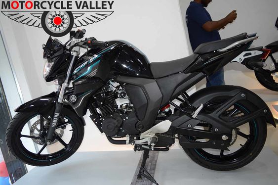 Yamaha FZS Fi v2 price in BD. Showrooms | Mileage | Top speed | Pros & Cons | Colors of Yamaha FZS Fi v2 in Bangladesh. MotorcycleValley.com