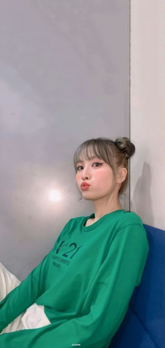 Pin by diana vazquez uribe on twice | Twice momo wallpaper, Momo, Kpop girls