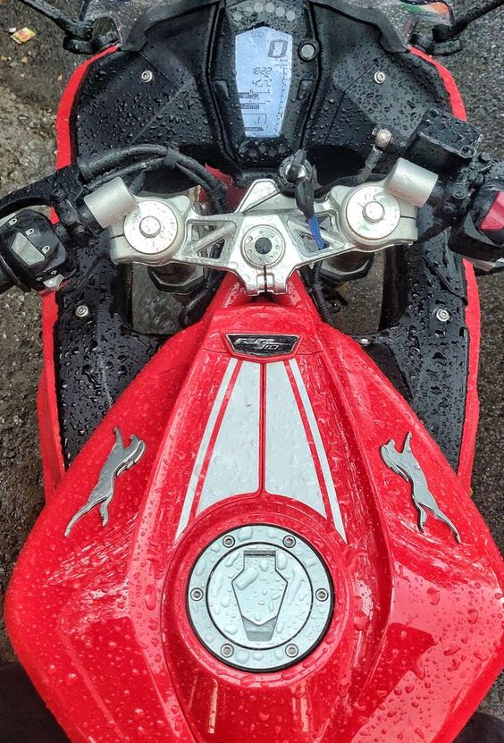 2019 Apache RR310 What I see when I get on. | Best motorbike, Bike photo, Bike photography