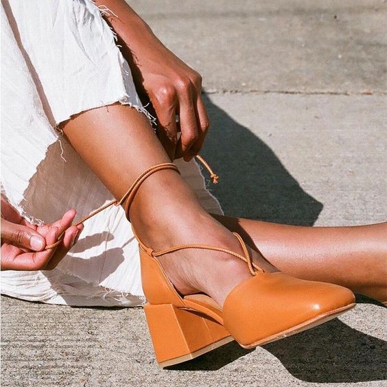 Lace-Up Medium Chunky Heel Point Toe Sandals – comfortable high heels,high heels platform,high heels strappy,pretty high heels,high heels fashion,strappy heels,shoe heels #highheelsprom #highheelsstilettos #highheelsforprom #highheelsoutfits #highheelsstreetstyle #highheelssandals #highheelswedding #icuteshoes