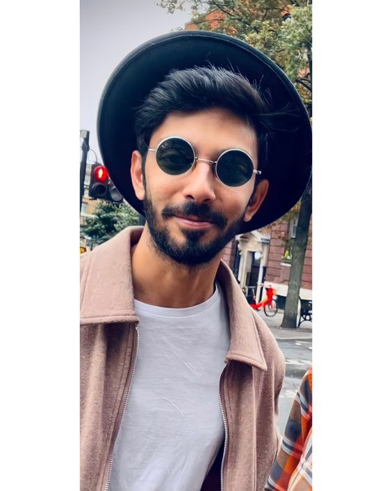 Anirudh in London
