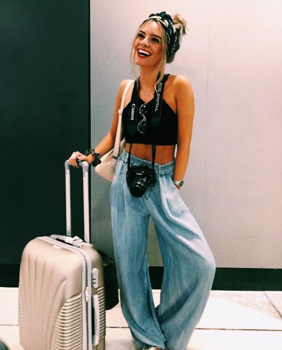 on the road || loose pants, crop top, wrap hair headband, messy bun
