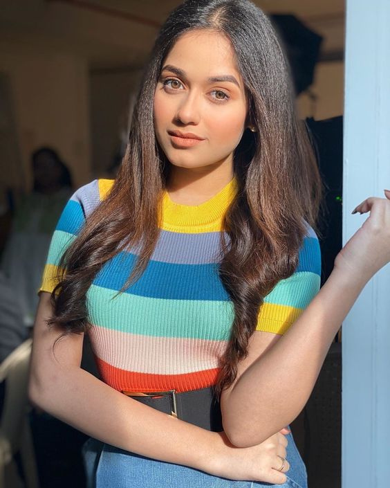 jannat-zubair-bikini-s**y