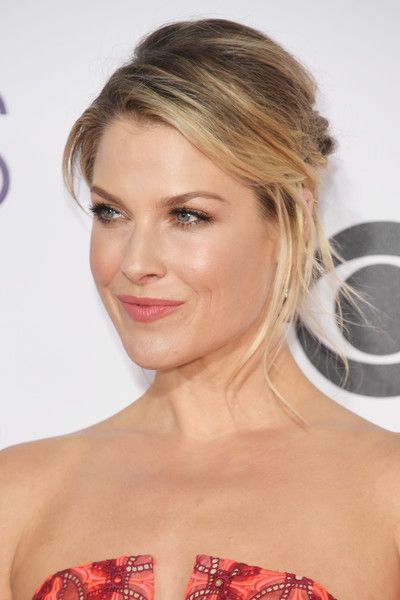 More Pics of Ali Larter Strappy Sandals
